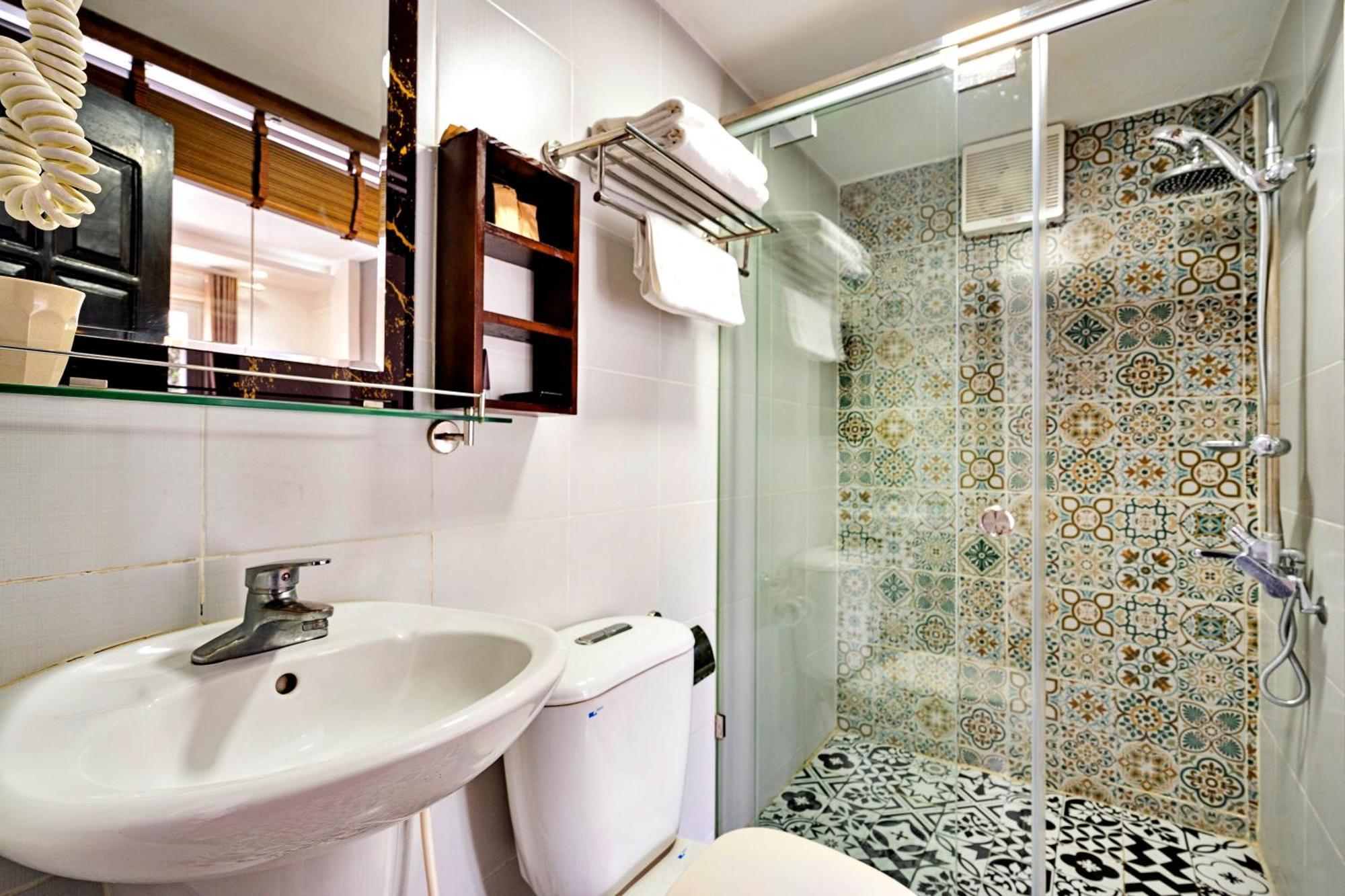 Serene Hotel Hanoi Oda fotoğraf